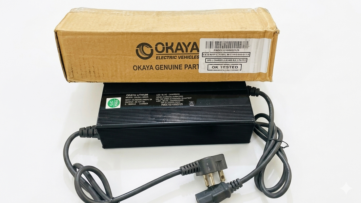 54.75V 8A Smart Battery Charger for Electric Scooter | IEC 3 Pin Female Connector